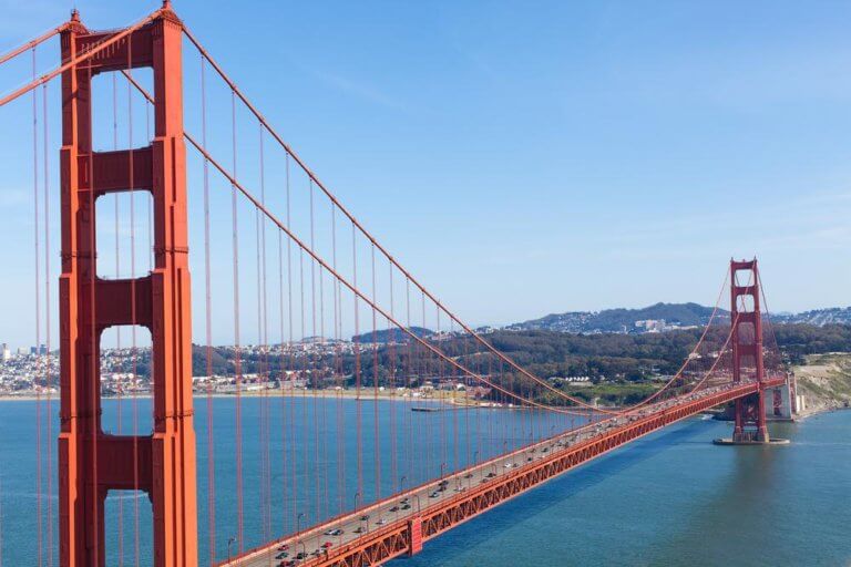 Calpers to Exit from Hedge Funds